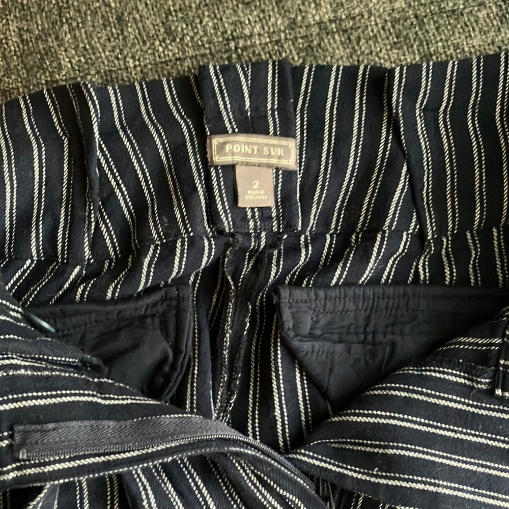 Point Sue Soft Paperbag navy stripe ankle pants